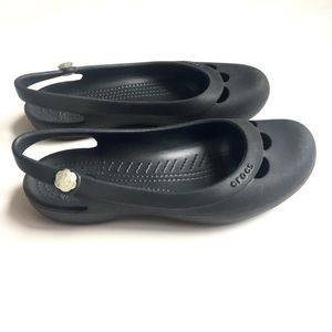 Crocs women’s black waterproof sandals, slippers